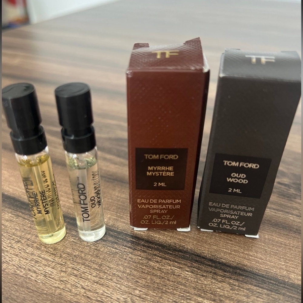 New Set Tom Ford Myrrhe Mystere and Oud Wood Fragrance Duo 2 ml - Picture 2 of 5